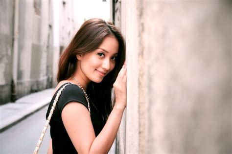 Khánh Thi hiếm hoi khoe ảnh diện bikini nóng bỏng 10 năm trước Báo Dân trí