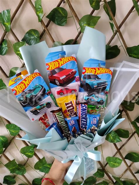 Ramo de Hot Wheels Regalos para cumpleaños de novio Regalos fáciles para novio Regalos bonitos