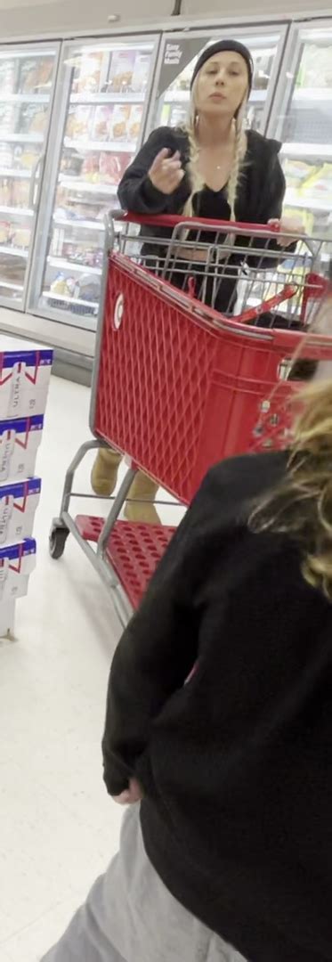 Hot Y Unger Blonde Bubble Butt Milf Oc Spandex Leggings Yoga Pants Forum