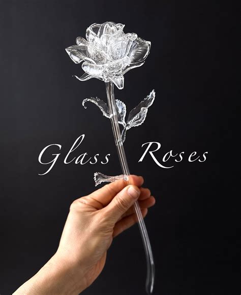 白銀桂 シロガネ ケイ on Twitter RT UtsusemiGlass 心が浄化するほど透明な作品 ガラス細工の薔薇です