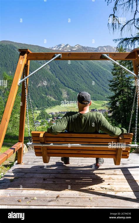 Highland View Swing Hi Res Stock Photography And Images Alamy