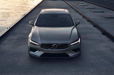 2019 Volvo S60 preview