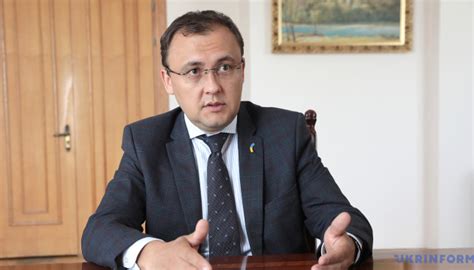 Ukraine reacts to Russia’s sudden battle readiness check on border