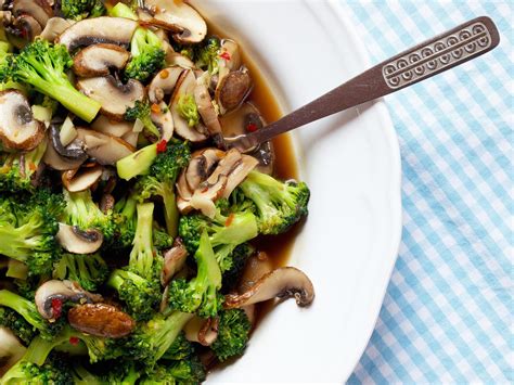 Broccoli Und Champignons Pfanne Eat Vegan Rocks Rezept