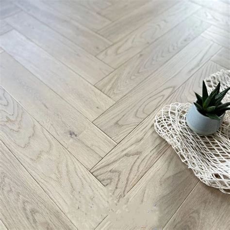 Windsor Engineered Real Wood Oak Herringbone Raw Uv Lacquered