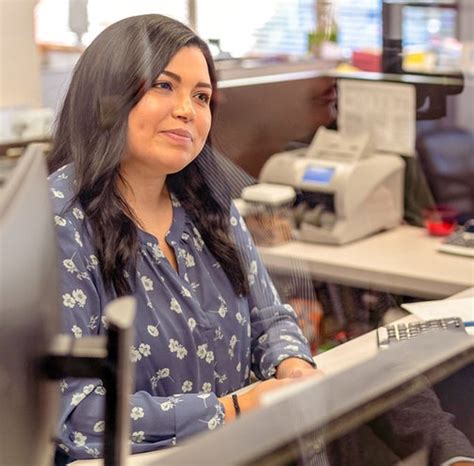 About Us: Established Financial Services Provider – CheckSmart