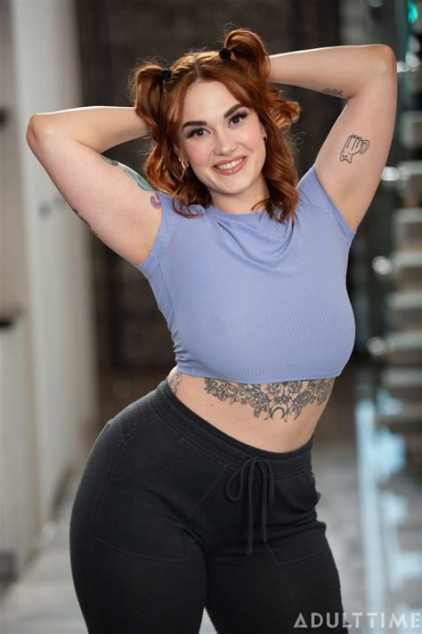 Wild And Horny Girlfriends Siri Dahl In Natalie Brooks Making Love Photos