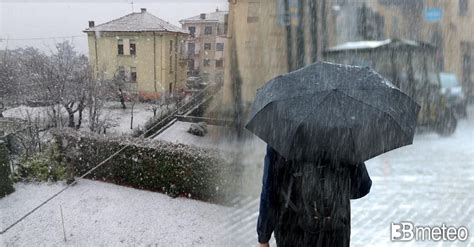 Cronaca Meteo Irrompe Il Fronte Freddo Con Pioggia Vento E Tanta