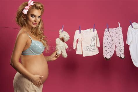 Glamorous Curvy Blonde Woman Pregnant Stock Photos Free Royalty