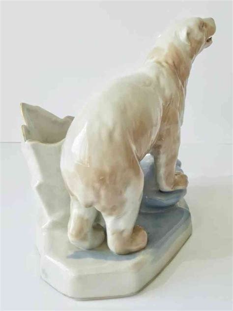 Статуэтка " Карандашница Белый медведь", фабрика Городницкий фарфоровый ...