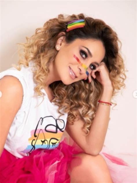 Geraldine Baz N En Bikini Y En Sus Momentos Felices Cinco Fotos M S