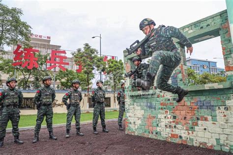 广西南宁：夏季练兵“战味”浓 人民图片网