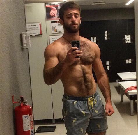 Porn Gay Hairy Bareback Gagaschange