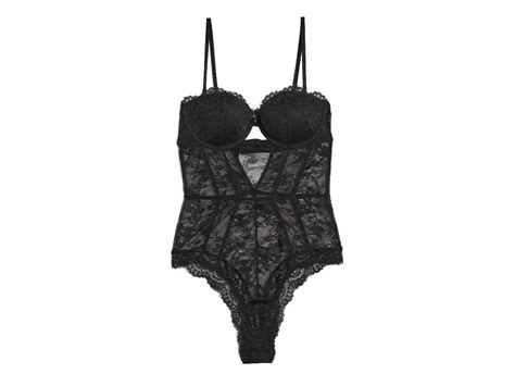 Lingerie per le Feste i completi più chic da scegliere