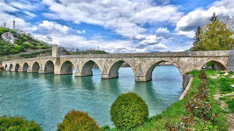 Вишеградска ћуприја – Представништво Републике Српске у Србији