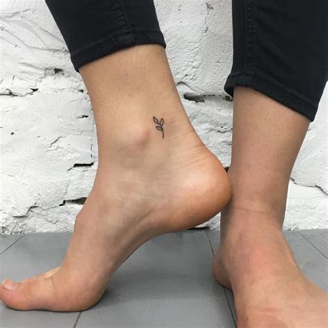 27 Tatuajes Chiquitos Y Elegantes Que Querrás Hacerte Este Mismo Fin De