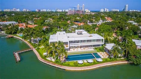 Glamorous Oceanfront Beach House In Miami