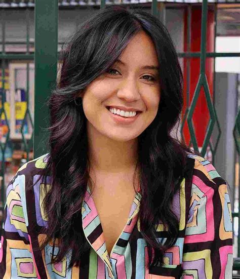 21 Flattering Hairstyles For Pear Shaped Faces That Perfectly Balance