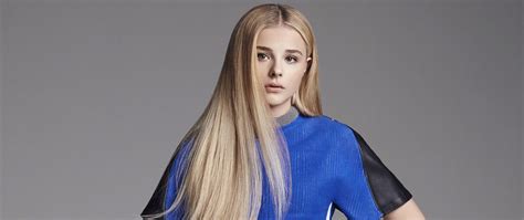 Chloe Grace Moretz Blonde Girl 4K 230 Wallpaper IPhone Phone