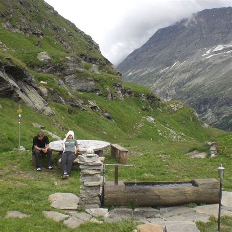 Zapporthütte SAC Sleeping Berth The global Summit Log for the