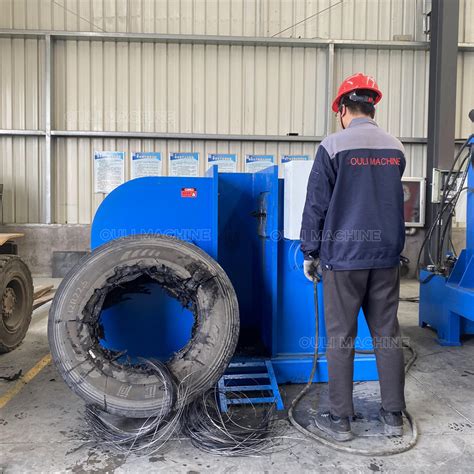 Waste Tyre Recycling Line Used Tire Cutting Equipment Scrap Tyres