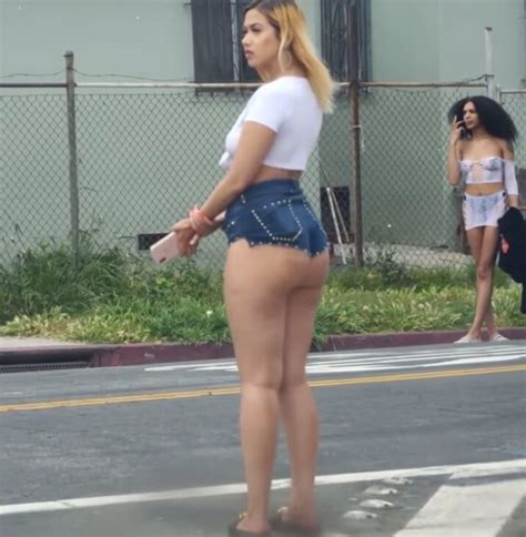 PRETTY SEXY BODY YELLOW BITCH OUT HERE SELLING PUSSY ThisVid