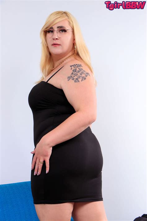 TGirl BBW Featuring TGirl BBW Naked Photos CoedCherry