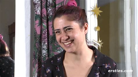 Ersties Barcelona Babe Enjoys Anal Masturbation Vid Os Porno Gratuites Youporn