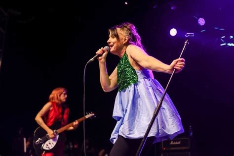 Bikini Kill volta ao Brasil para último show da turnê Laboratório Pop