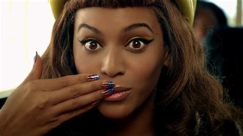 This Lipstick Magically Looks Nude On Every Skin Tone Galore