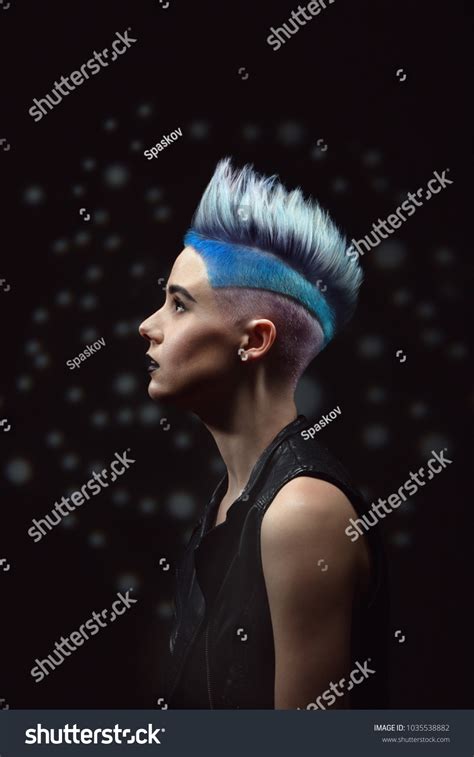 8226 Imágenes De Blue Silver Hair Color Imágenes Fotos Y Vectores