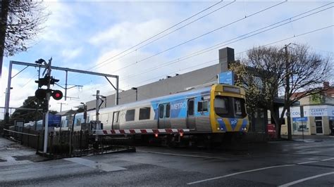 Bay Street Brighton Vic Metro Railway Crossing Youtube