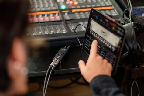 IK Multimedia iRig HD X | Profesyonel Kalitede Gitarlar için 24bit ...