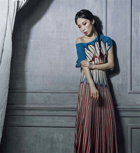 Oksana On Russia, Attractive, Glamour, Stylists, Vintage, Design, Style ...