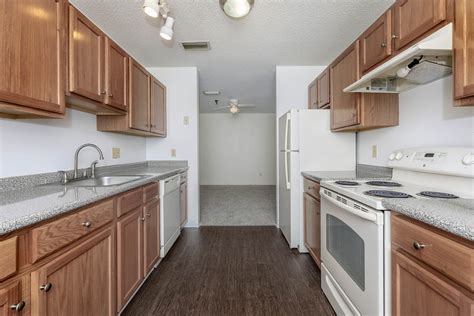 Amenities - Lakeview