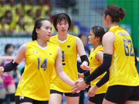Dàn hot girl bóng chuyền U Việt Nam thua đại gia Đức Giang đội Bích Tuyền thắng tưng bừng