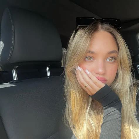 6 Keponakan Artis Ini Jarang Tersorot Tak Kalah Memesona Dari Sang Tante Hot Liputan6