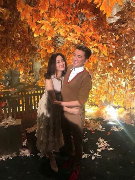 Hot girl và hot boy 7 3 2018 Em chồng Hà Tăng sành điệu ở Paris vợ sắp cưới của Hữu Công thân