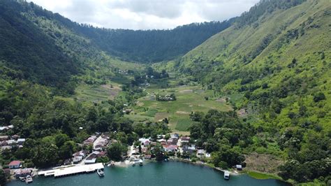 Siaran Pers Desa Sigapiton Desa Pinggir Danau Toba Yang Wajib Untuk