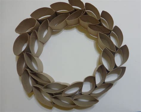 Guirlanda Com Material Reciclável - A Arte de Reciclar: Guirlanda com material reciclado!