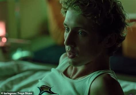 Troye Sivan Bares All In X Rated Nude Scene For Got Me Started Music Video Daily Mail Online