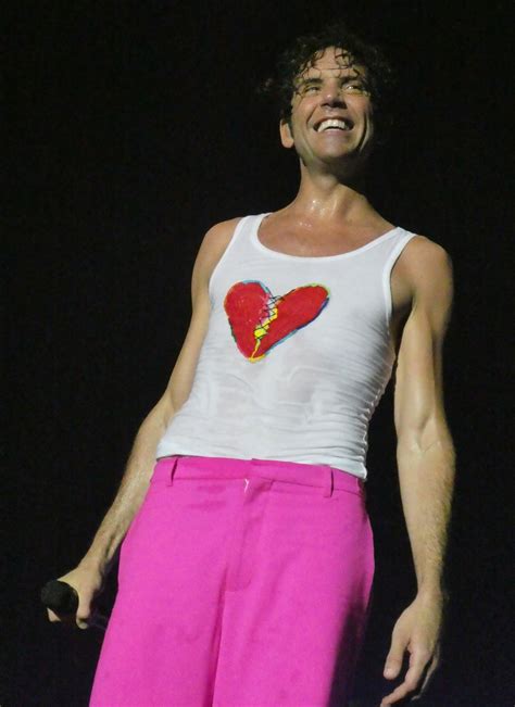 La taille de Mika - Quelle taille font-ils? 📏