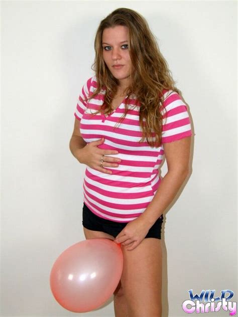 Wildchristy Balloons Nude Gallery