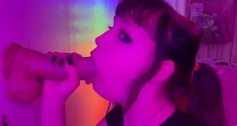 Dildo Deepthroat Insane Dildo Deepthroat Babe ThisVid