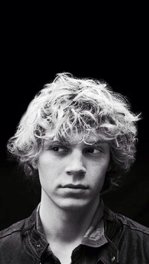 Discover The Captivating Talent Of Evan Peters