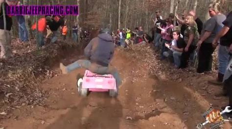 Extreme Barbie Jeep Downhill Racing Scrolller