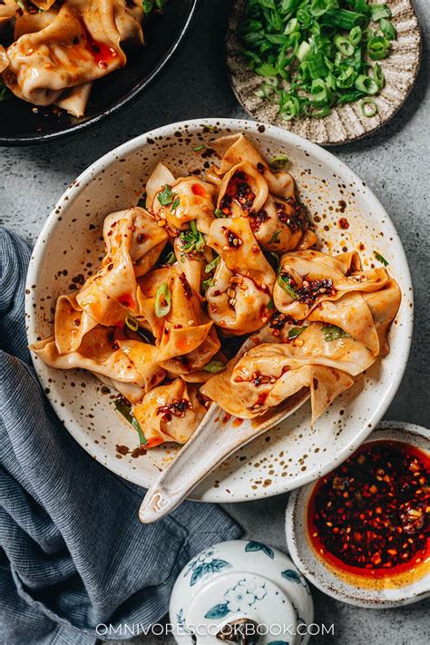 Sichuan Spicy Wonton in Chili Oil 红油抄手 Omnivore s Cookbook