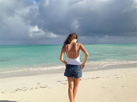 Hot Sexy Maria Duenas Bikini Pics