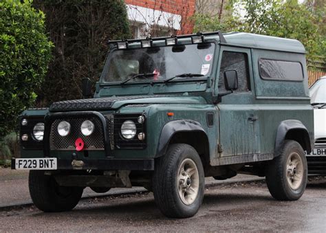 F229 BNT 1 1988 Land Rover 90 Turbo Hardtop Nivek Old Gold Flickr