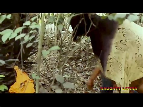 BBW TETAS GRANDES ESPOSA AFRICANA ENGAÑOSA FUCK VILLAGE FARMER IN THE BUSH 4K HAEDCORE DOGGY